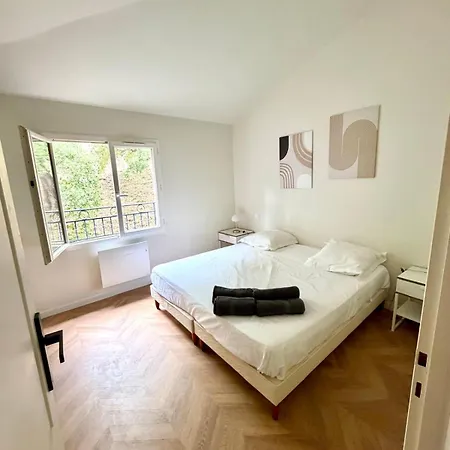 Bellevue - Terrace, Golf & Pool Appartement *